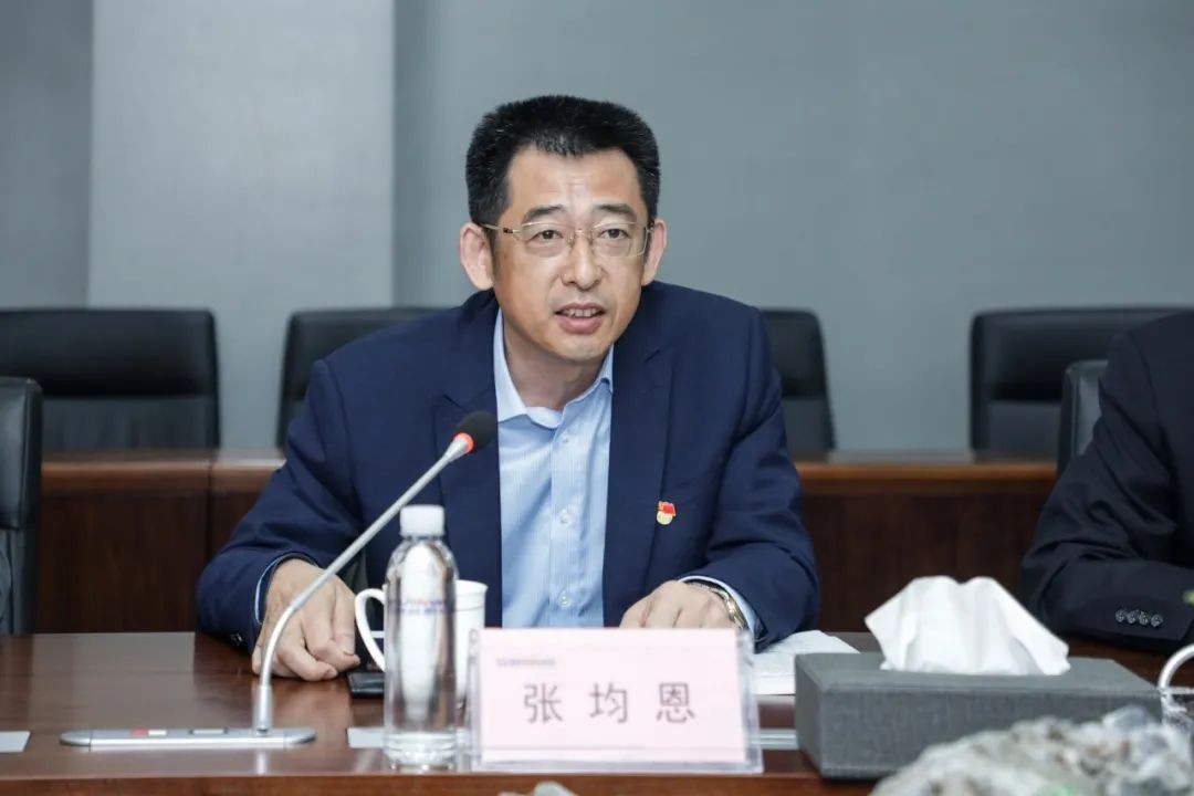 以党建促营业，，，，，，，以营业强党建——青岛西海岸公用事业集团考察云顶国际yd888智能