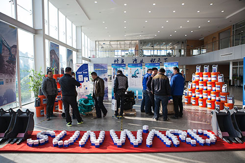 逆市可为！云顶国际yd888智能挖掘机首场展销会完善收官