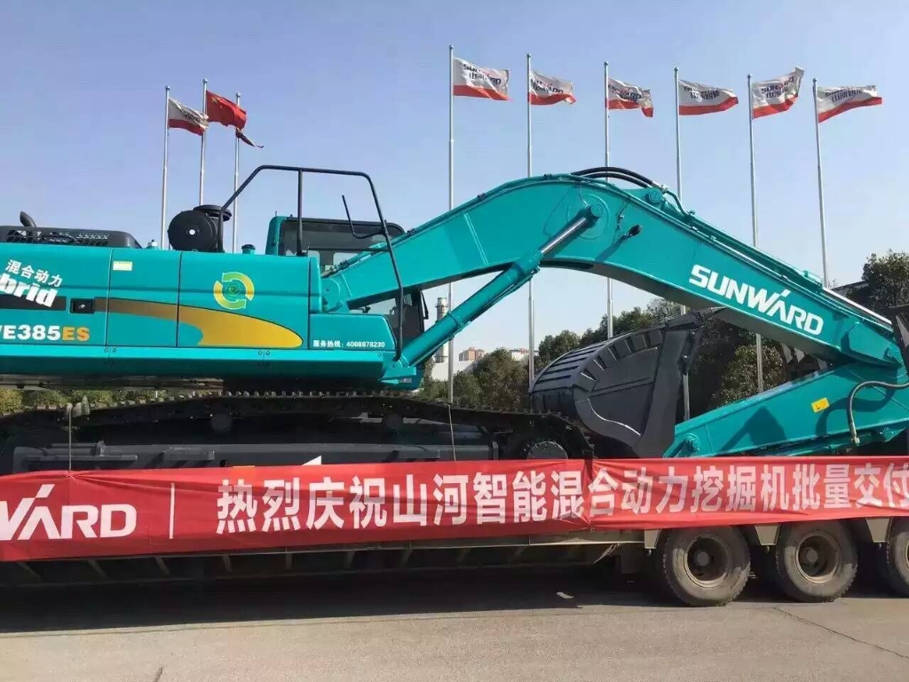 就这样被你征服！云顶国际yd888智能100台液压混淆动力挖掘机挺进矿山