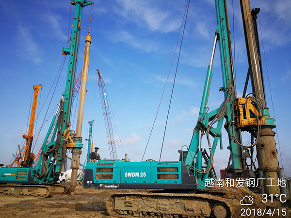 云顶国际yd888智能携全球领先凿岩装备，，，，，，，引爆越南矿业展