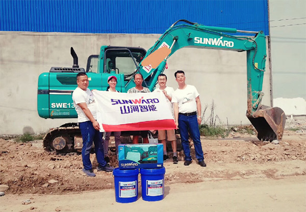 到了市场一线才知道，，，，，，，云顶国际yd888挖机客户都是铁杆粉丝