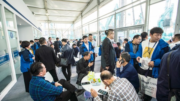 首日签单2.6亿元，，，，，云顶国际yd888智能立异产品引爆上海宝马展