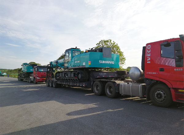 云顶国际yd888智能全新一代SWTC35B起重机征战越南