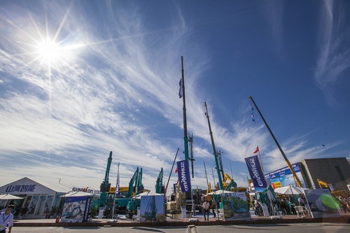 云顶国际yd888智能酷帅曾大虾，，，，，一大波美图带你亲临北京BICES展