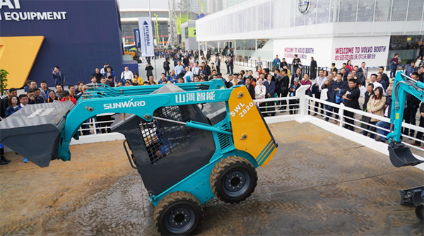 不平来战！云顶国际yd888智能展台有大礼等你拿