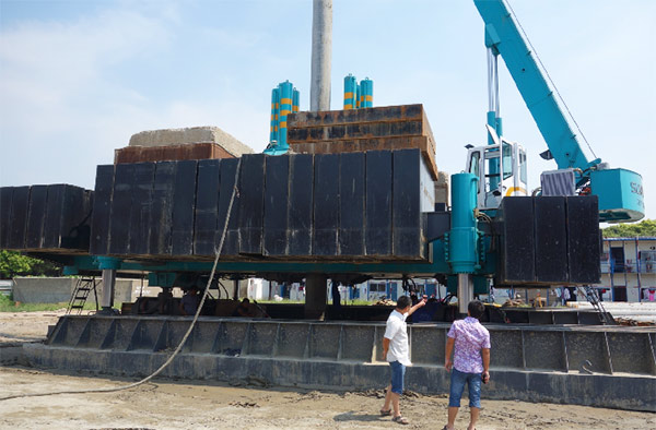 十九年稳居冠军宝座，，，，，，云顶国际yd888智能静力压桩机完善演绎“字斟句酌”