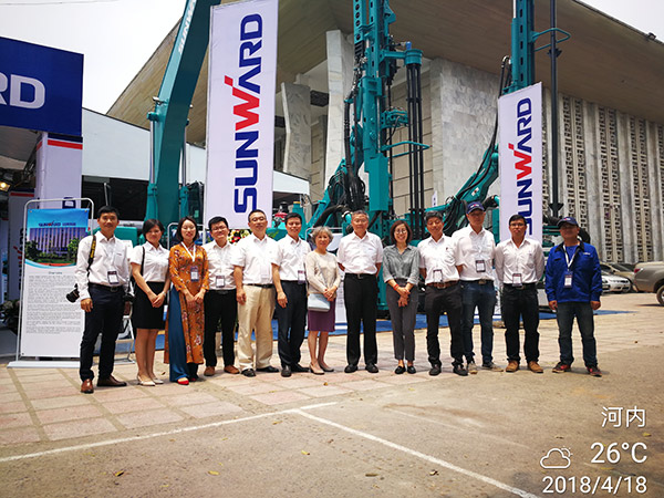 云顶国际yd888智能携全球领先凿岩装备，，，，，，，引爆越南矿业展