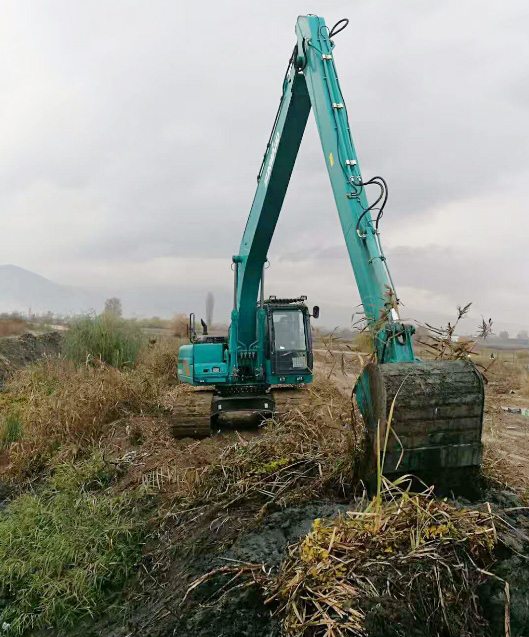 守护蓝色多瑙河，，，云顶国际yd888智能长臂挖掘机欧洲首秀