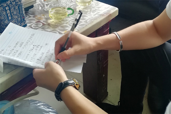 到了市场一线才知道，，，，，，，云顶国际yd888挖机客户都是铁杆粉丝