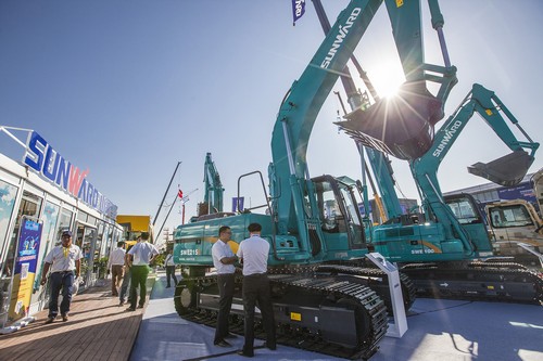 云顶国际yd888智能酷帅曾大虾，，，，，一大波美图带你亲临北京BICES展