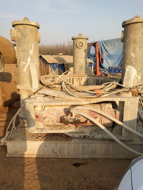 本钱节约几百万，，，，，，这台旋挖是我的摇钱树