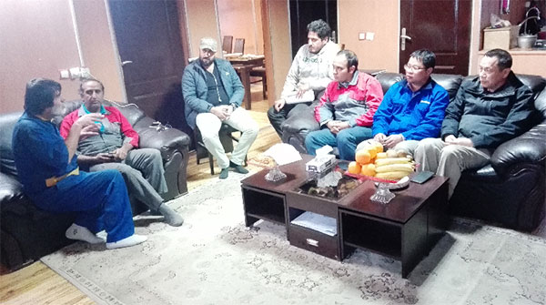 伊朗客户点赞云顶国际yd888智能全系列液压挖掘机