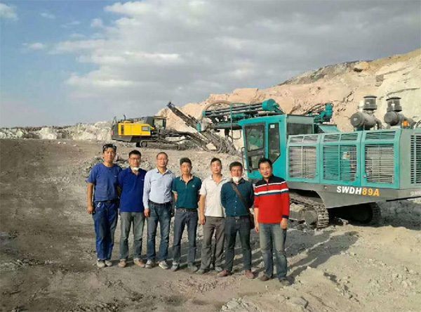 PK国际领先品牌，，，，云顶国际yd888智能露天液压钻车再交完善答卷