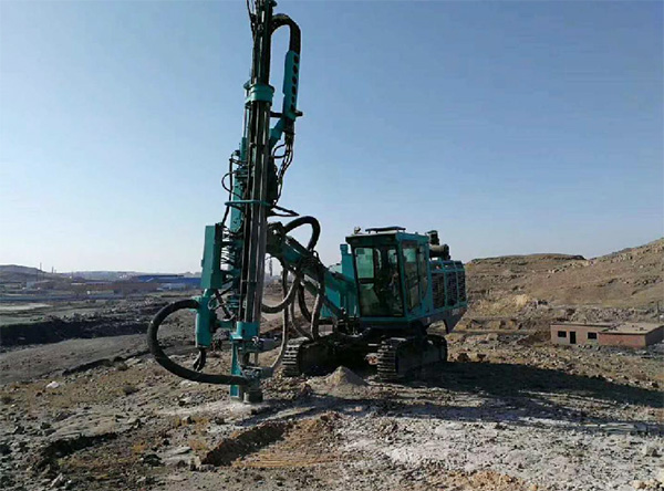 PK国际领先品牌，，，，云顶国际yd888智能露天液压钻车再交完善答卷