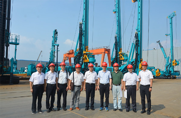 科技部高手艺中心副主任袁建湘考察调研云顶国际yd888智能