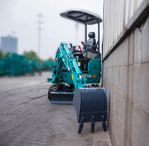 “C位”出道 14.5万元云顶国际yd888智能微挖18UB等你开回家