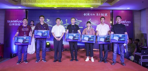 云顶国际yd888智能酷帅曾大虾，，，，，一大波美图带你亲临北京BICES展