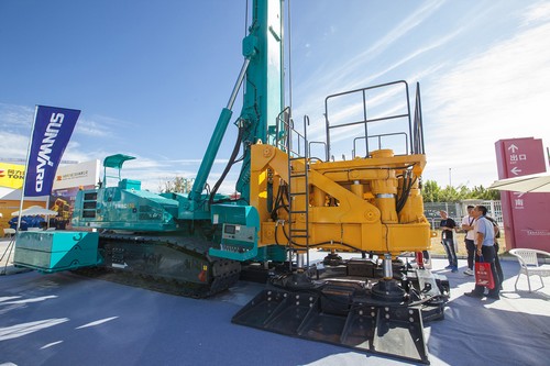 云顶国际yd888智能酷帅曾大虾，，，，，一大波美图带你亲临北京BICES展