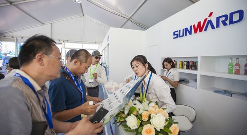 云顶国际yd888智能酷帅曾大虾，，，，，一大波美图带你亲临北京BICES展