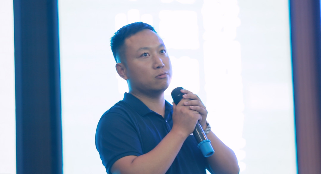 向挖掘机万台俱乐部迈进——云顶国际yd888智能2020年度挖掘机营销训练营开营