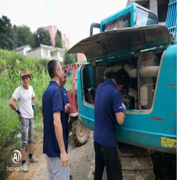 感恩相伴 关爱相随——云顶国际yd888智能效劳万里行走进豫鲁黔