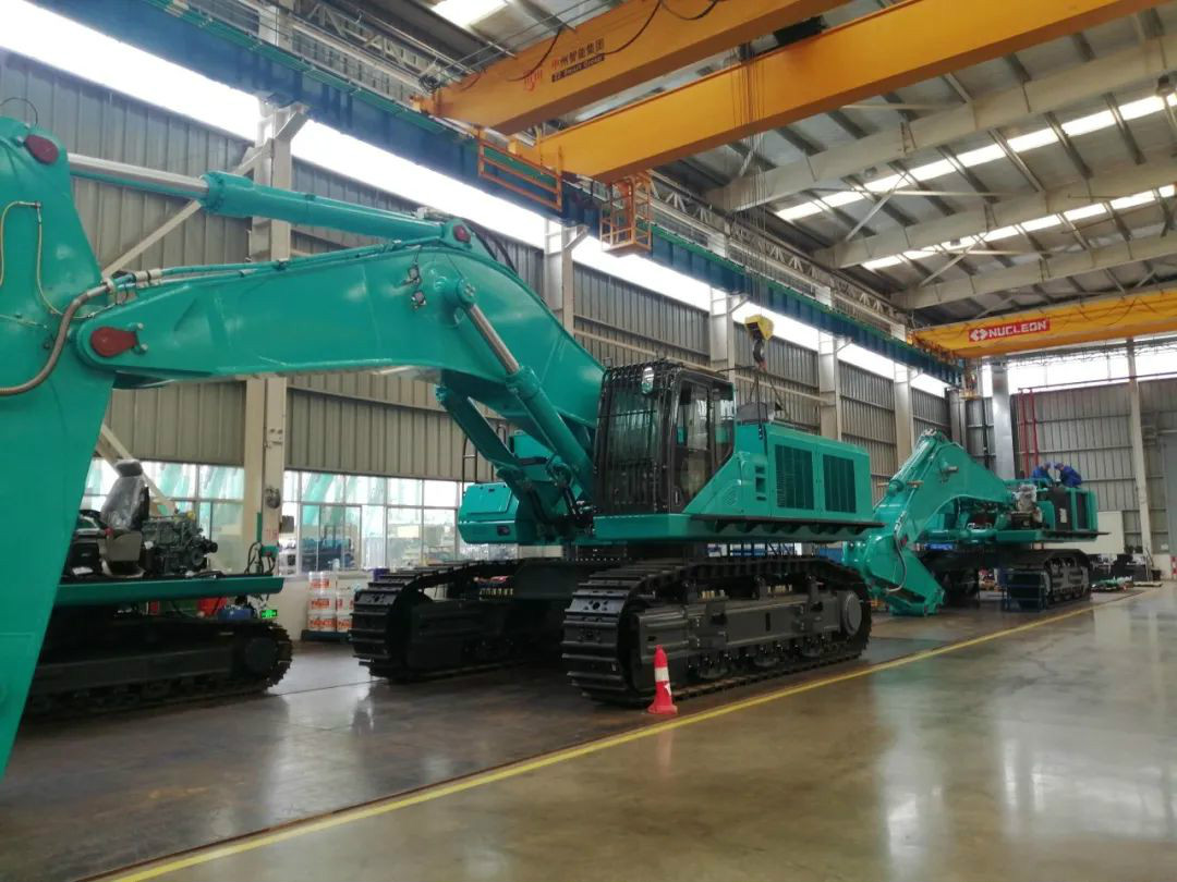 立异再出效果！云顶国际yd888智能超大型履带式液压挖掘机下线