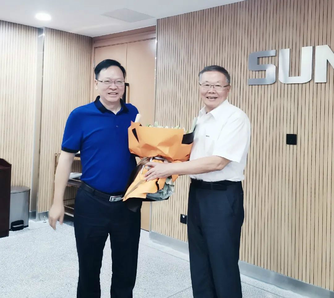 中南大学机电工程学院肖来荣书记到访云顶国际yd888智能