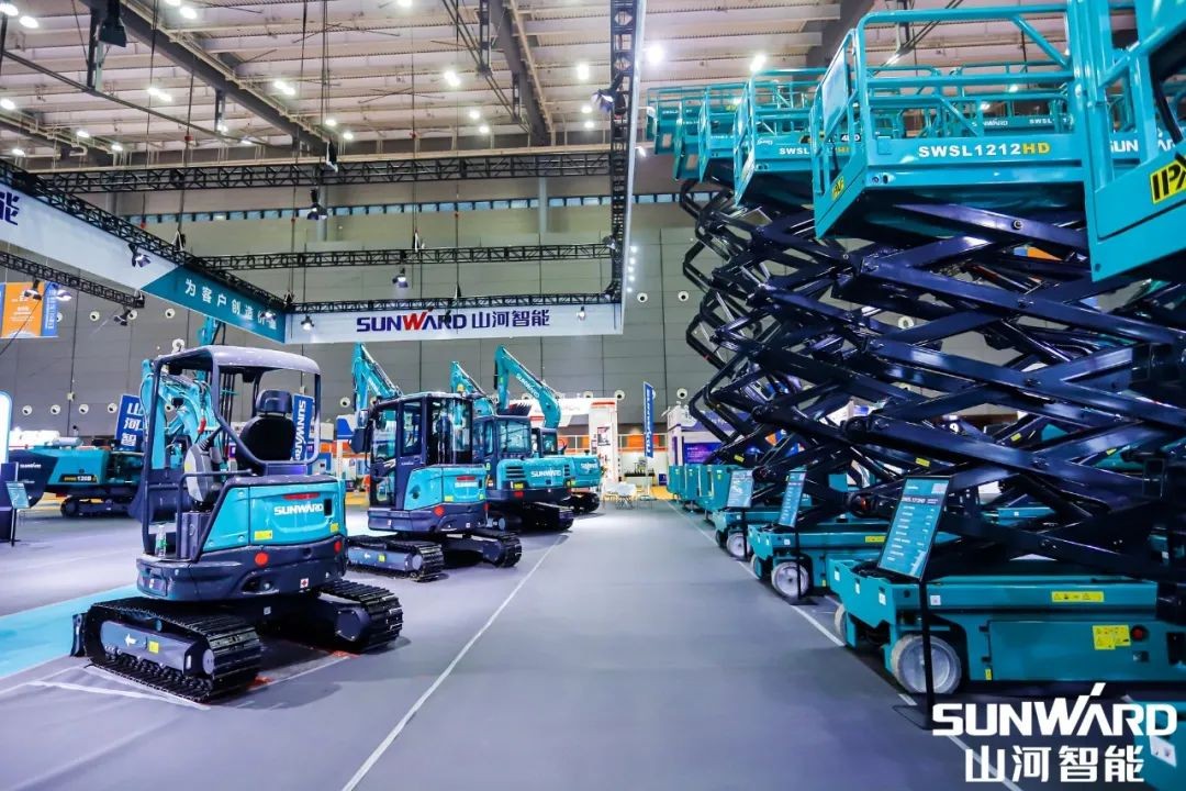 “云顶国际yd888绿”亮相长沙国际工程机械展，，，，，50余款产品尽显云顶国际yd888智能立异实力