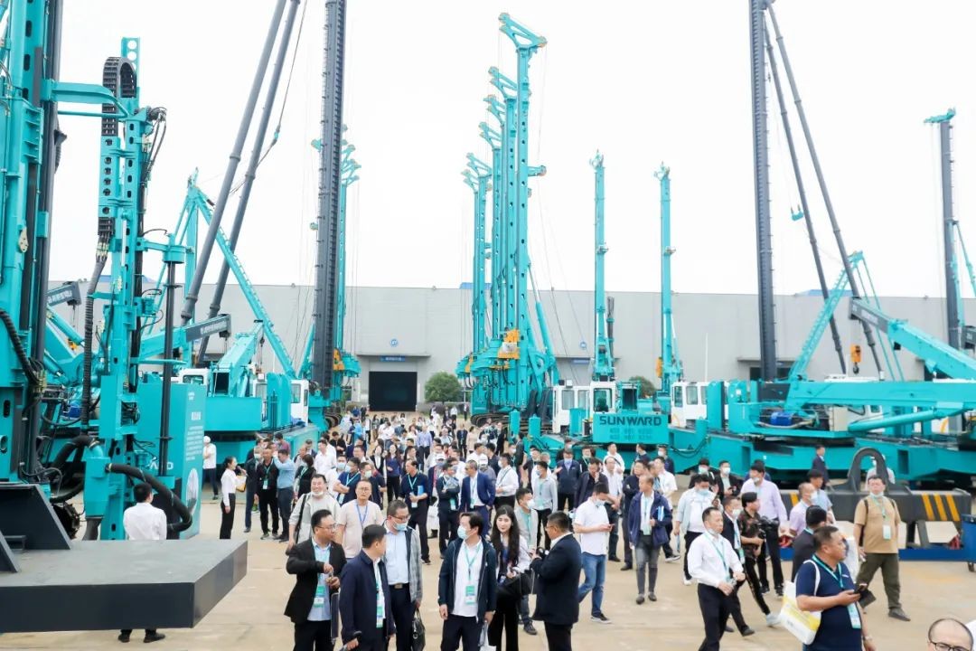 “爆品”出击！云顶国际yd888智能客户交流会签约超8亿元