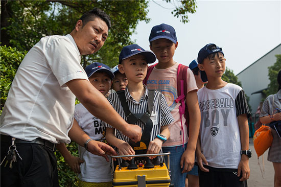 这个炎天，，，，亲子玩转云顶国际yd888智能“三栖”装备