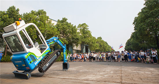 这个炎天，，，，亲子玩转云顶国际yd888智能“三栖”装备