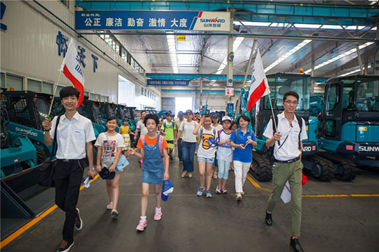 这个炎天，，，，亲子玩转云顶国际yd888智能“三栖”装备