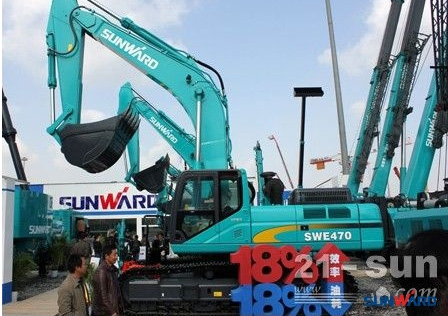 云顶国际yd888智能何清华：潜心追求“云顶国际yd888之路”