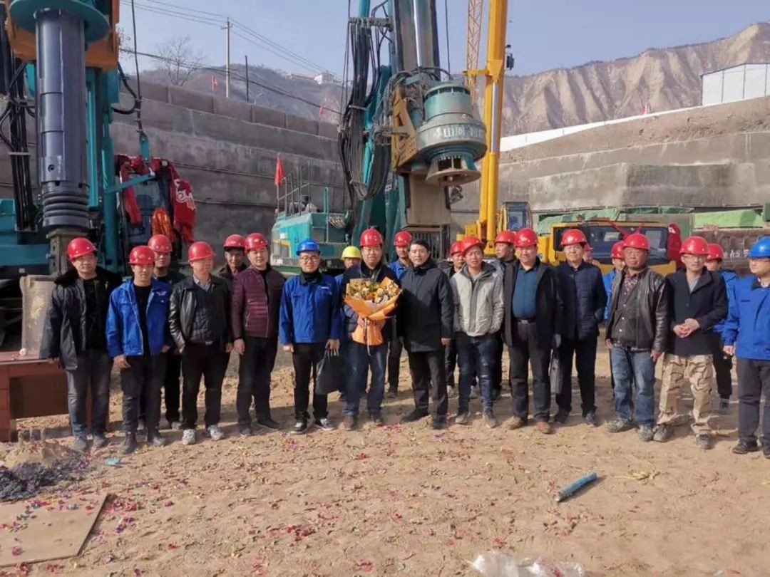 金戈铁马工程路 风雨无阻选云顶国际yd888