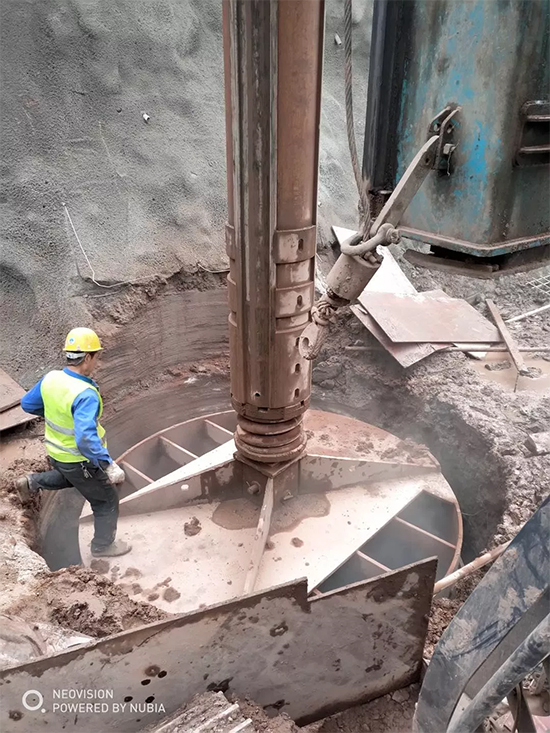 3.5米直径高效入岩，，，他携云顶国际yd888智能旋挖名动山城