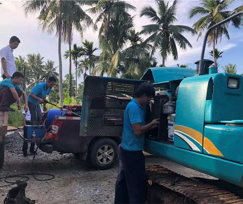 作为村里的创富标杆，，，陈老板的∶院爱将”事实是谁？？？？？？