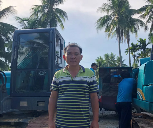 作为村里的创富标杆，，，陈老板的∶院爱将”事实是谁？？？？？？