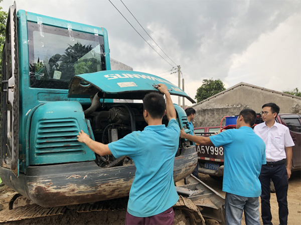 云顶国际yd888智能挖掘机，，，一台顶几台！