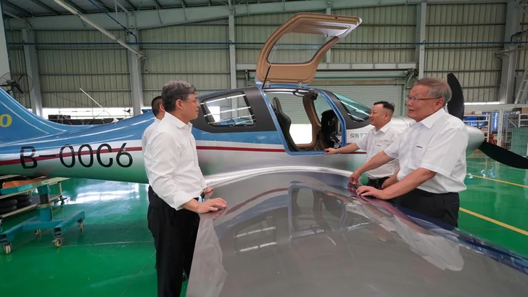 中国民用航空局总工程师殷时军率队考察调研云顶国际yd888科技