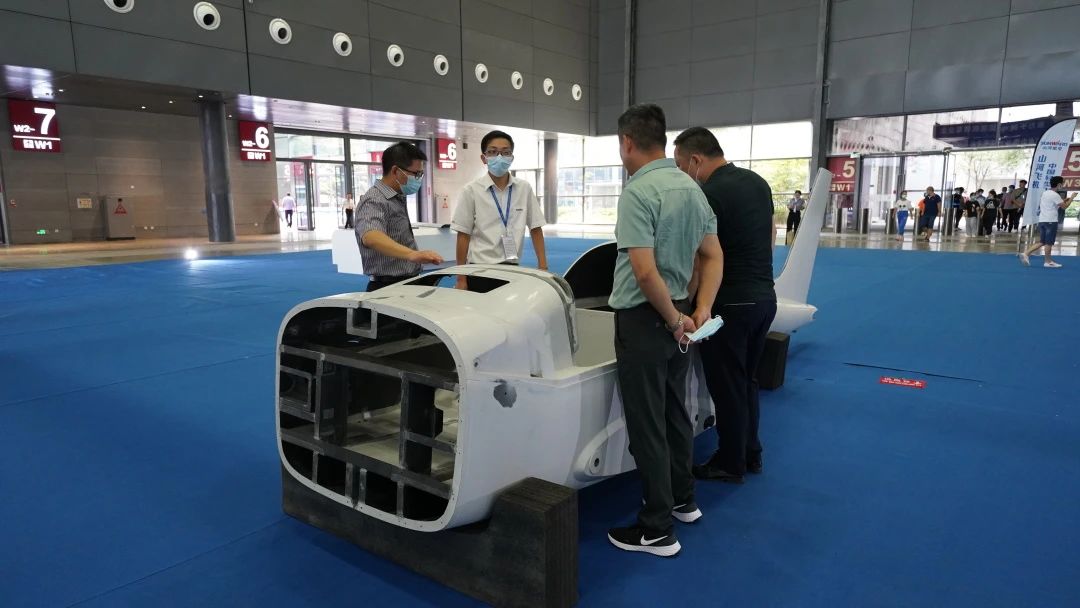 明星产品受追捧，，，，，云顶国际yd888航空携多款产品精彩亮相2021年湖南航展