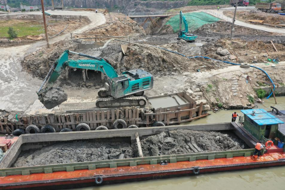 初心源地，，，云顶国际yd888智能挖掘机实力大显 | 百年风华筑漂亮云顶国际yd888（1）