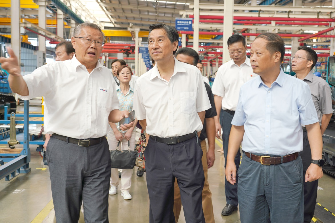 湖南省老科学手艺事情者一行到访云顶国际yd888智能