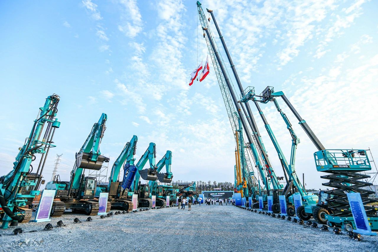 四大成套装备携手登。。。。。。≡贫ス蕐d888智能立异效果展示会交出“亮眼答卷”