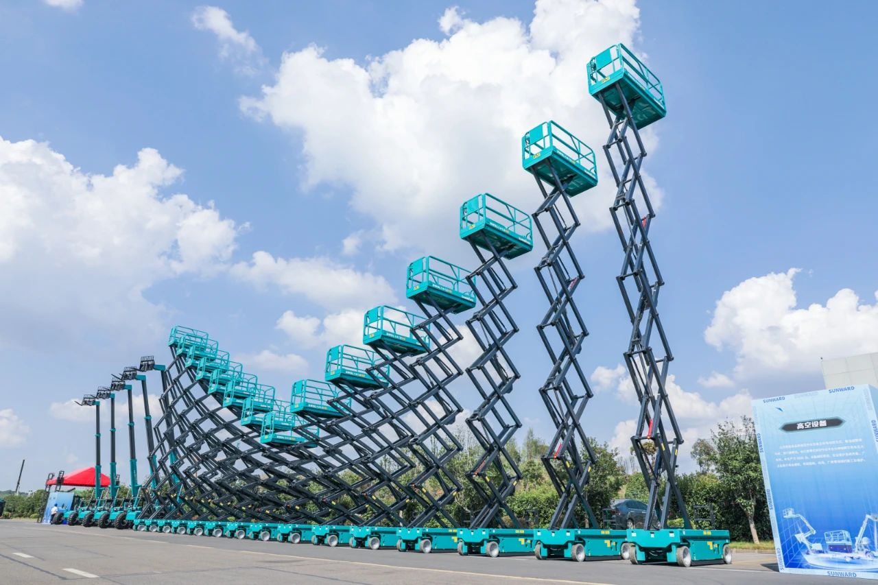 逛展超热闹！云顶国际yd888智能效果展示会高能名时势来袭