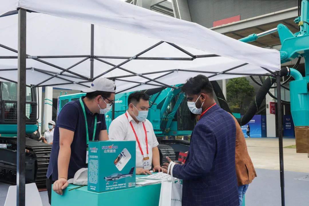 亮相中非经贸展览会！云顶国际yd888智能尽展工程机械国产品牌魅力