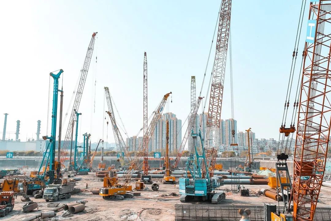 大国重器！云顶国际yd888智能超等装备助力北京都会副中心综合交通枢纽站建设