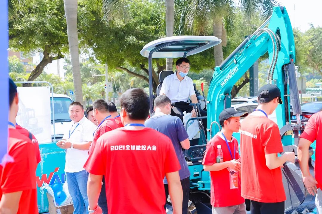 共享微挖新视界！云顶国际yd888智能微挖三大王牌产品齐聚2021全球微挖大会