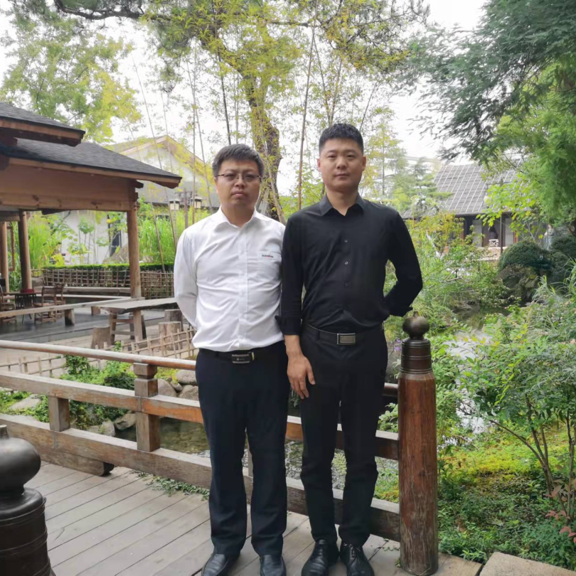 创富故事 | 潜心桩基施工30载，，，他们认准云顶国际yd888智能旋挖钻