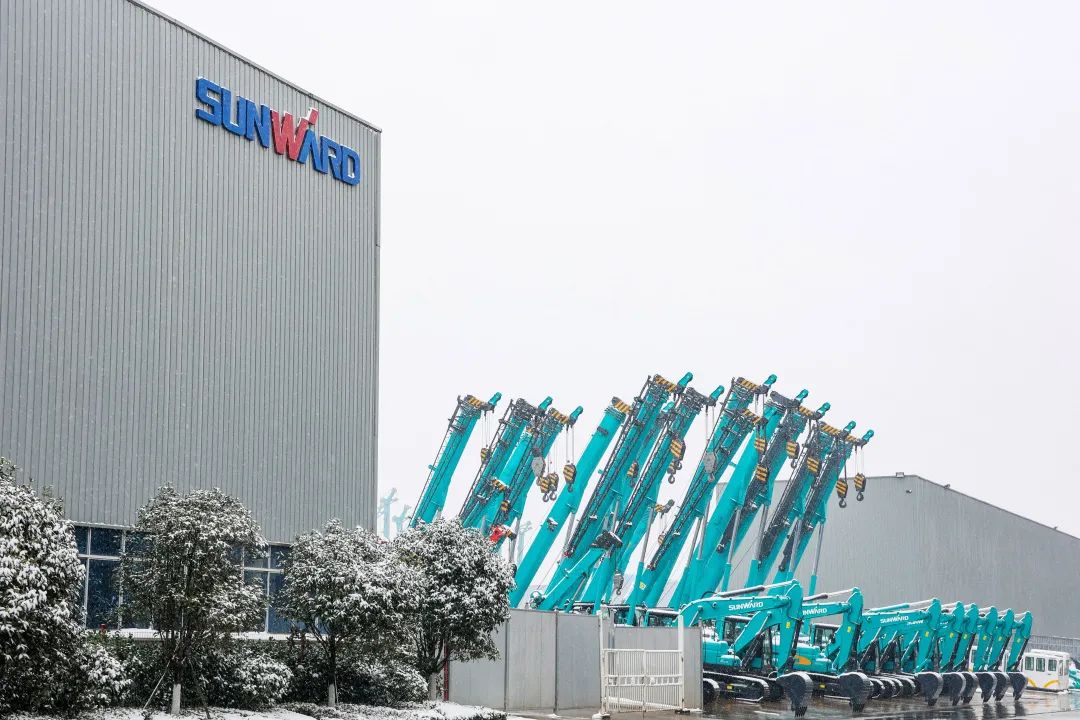 瑞雪兆有年，，，，，，，邀您共赏雪中云顶国际yd888！