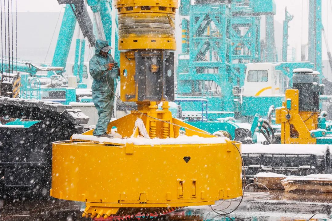 瑞雪兆有年，，，，，，，邀您共赏雪中云顶国际yd888！